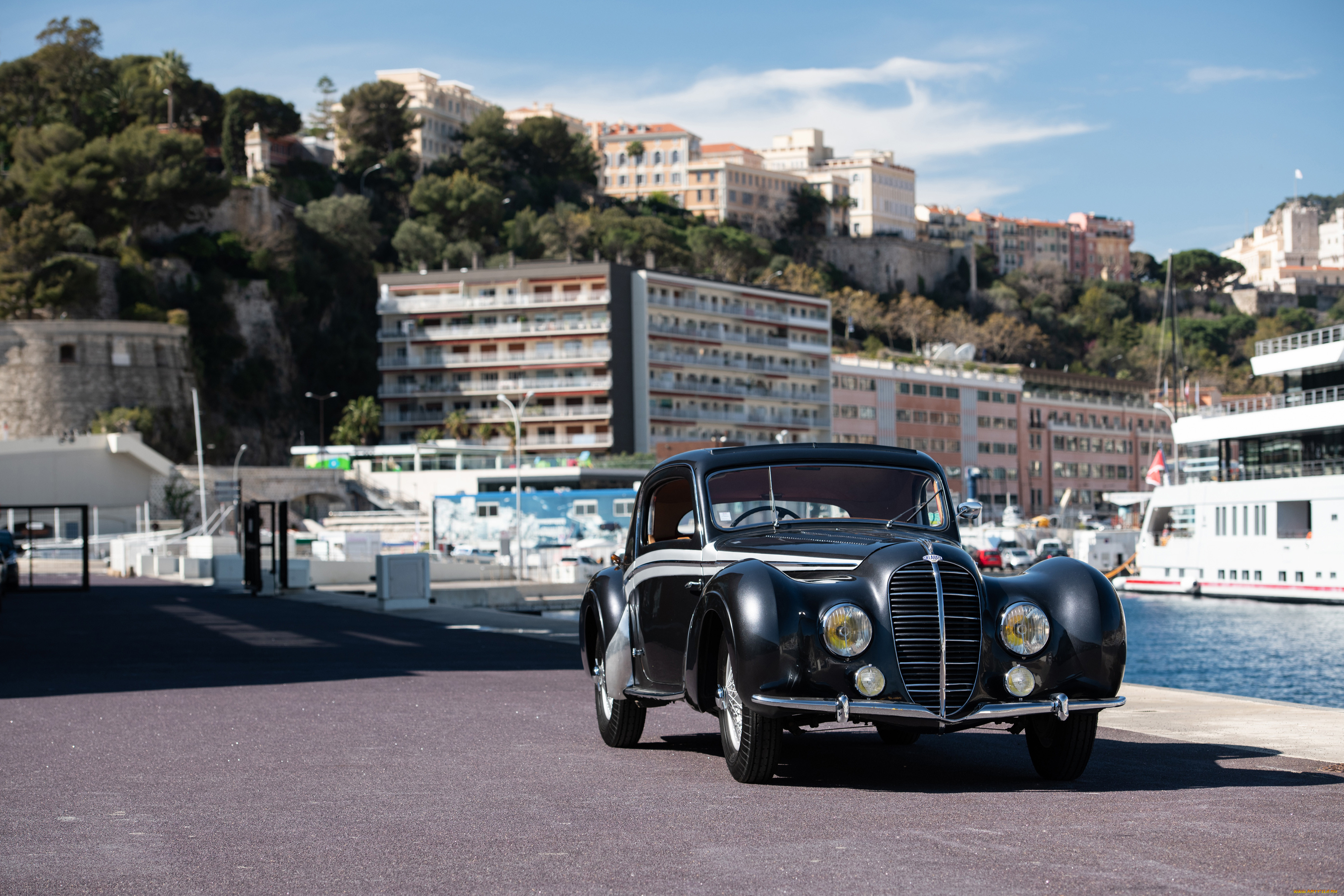 ����������, delahaye